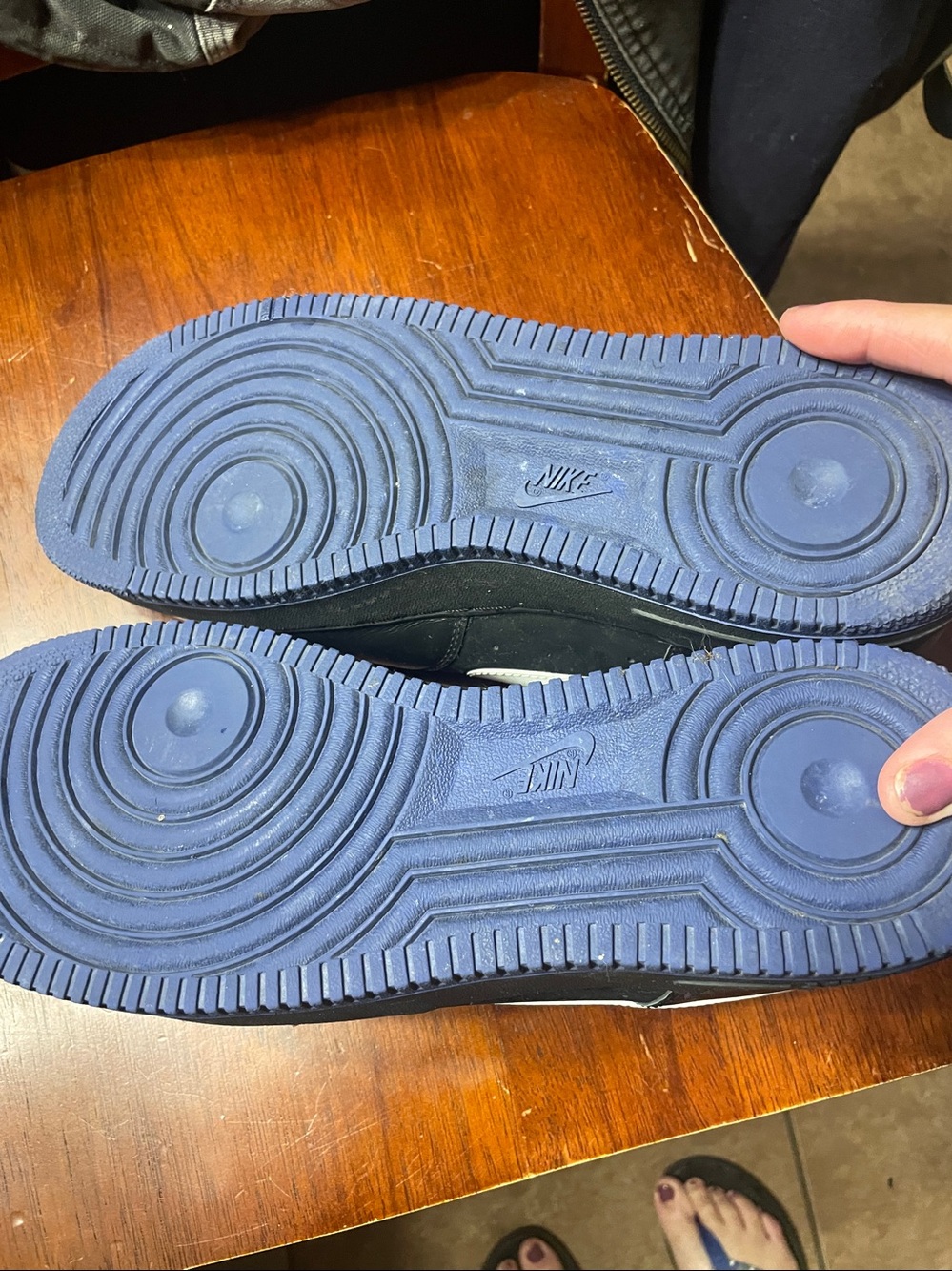Nike Air Force 1 - Picture 2 of 5